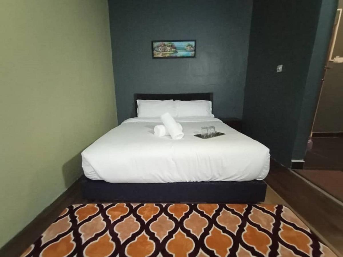 Pine Hotel Batu Gajah Εξωτερικό φωτογραφία