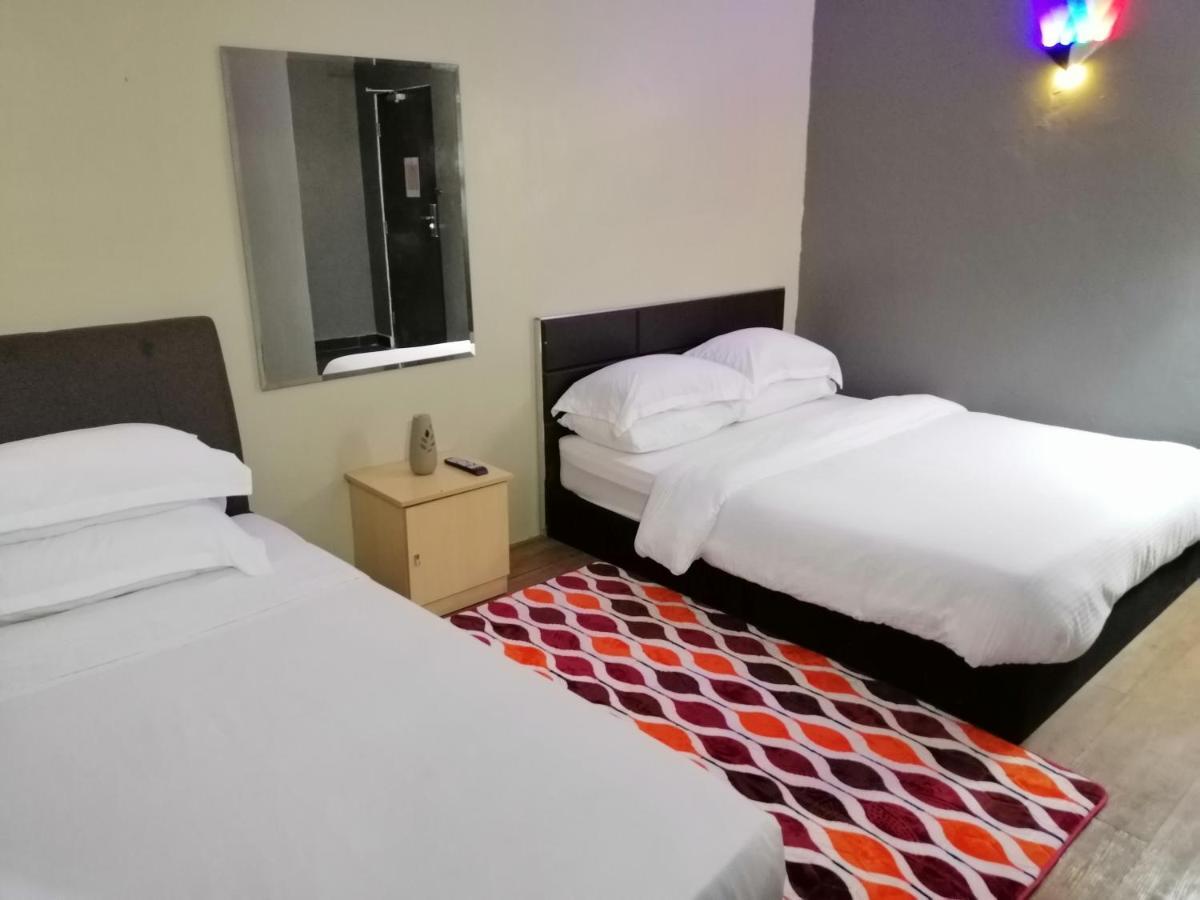 Pine Hotel Batu Gajah Εξωτερικό φωτογραφία
