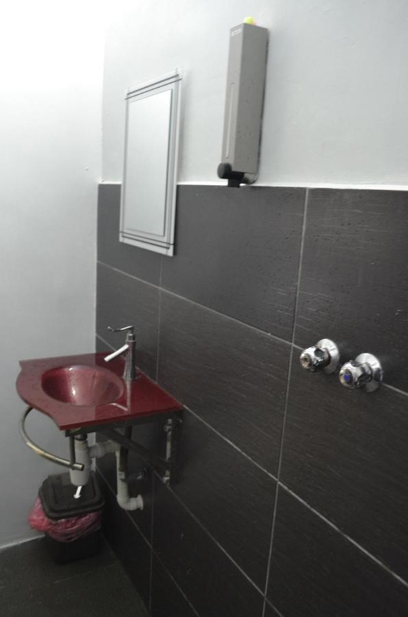 Pine Hotel Batu Gajah Εξωτερικό φωτογραφία
