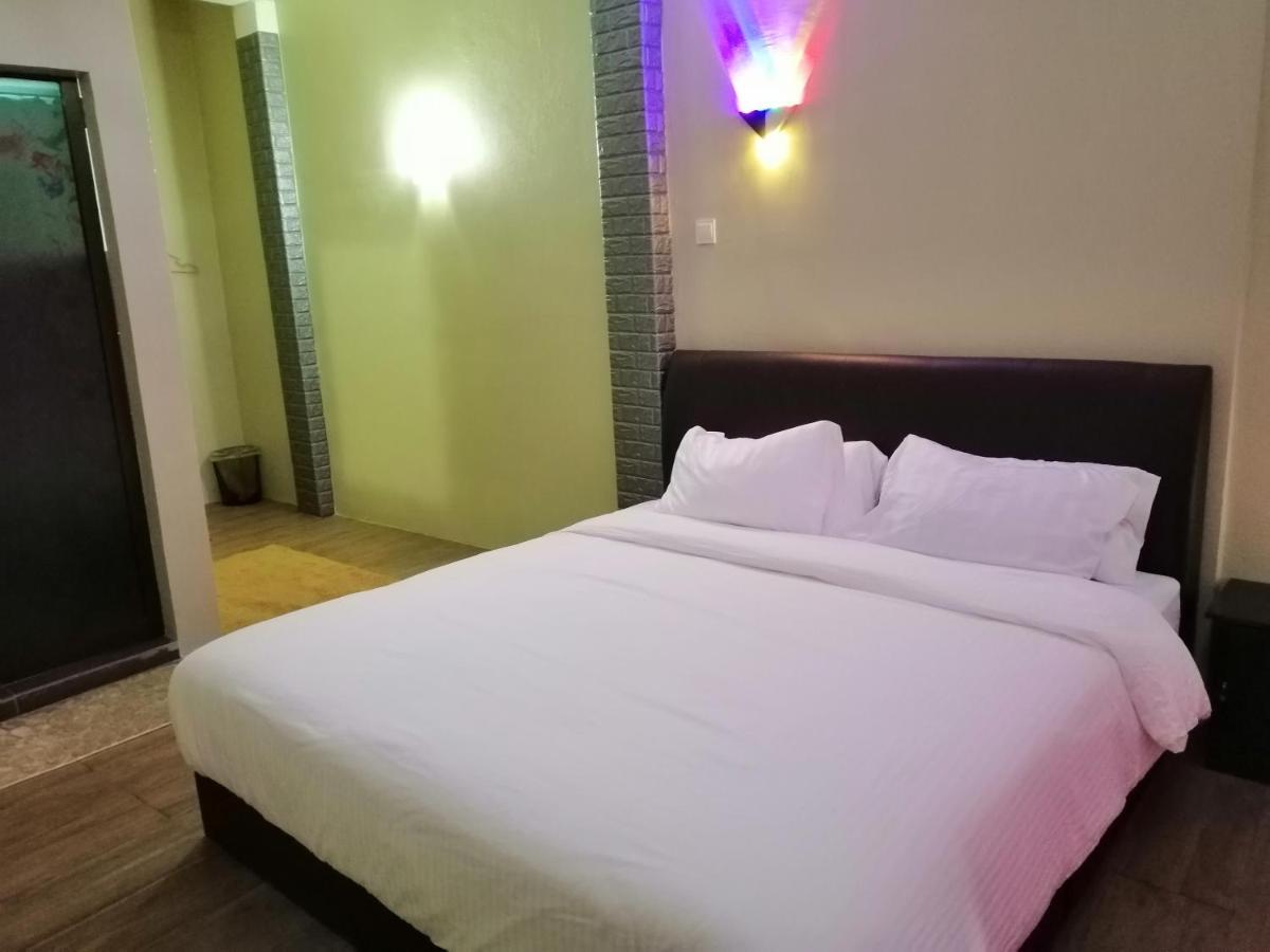 Pine Hotel Batu Gajah Εξωτερικό φωτογραφία